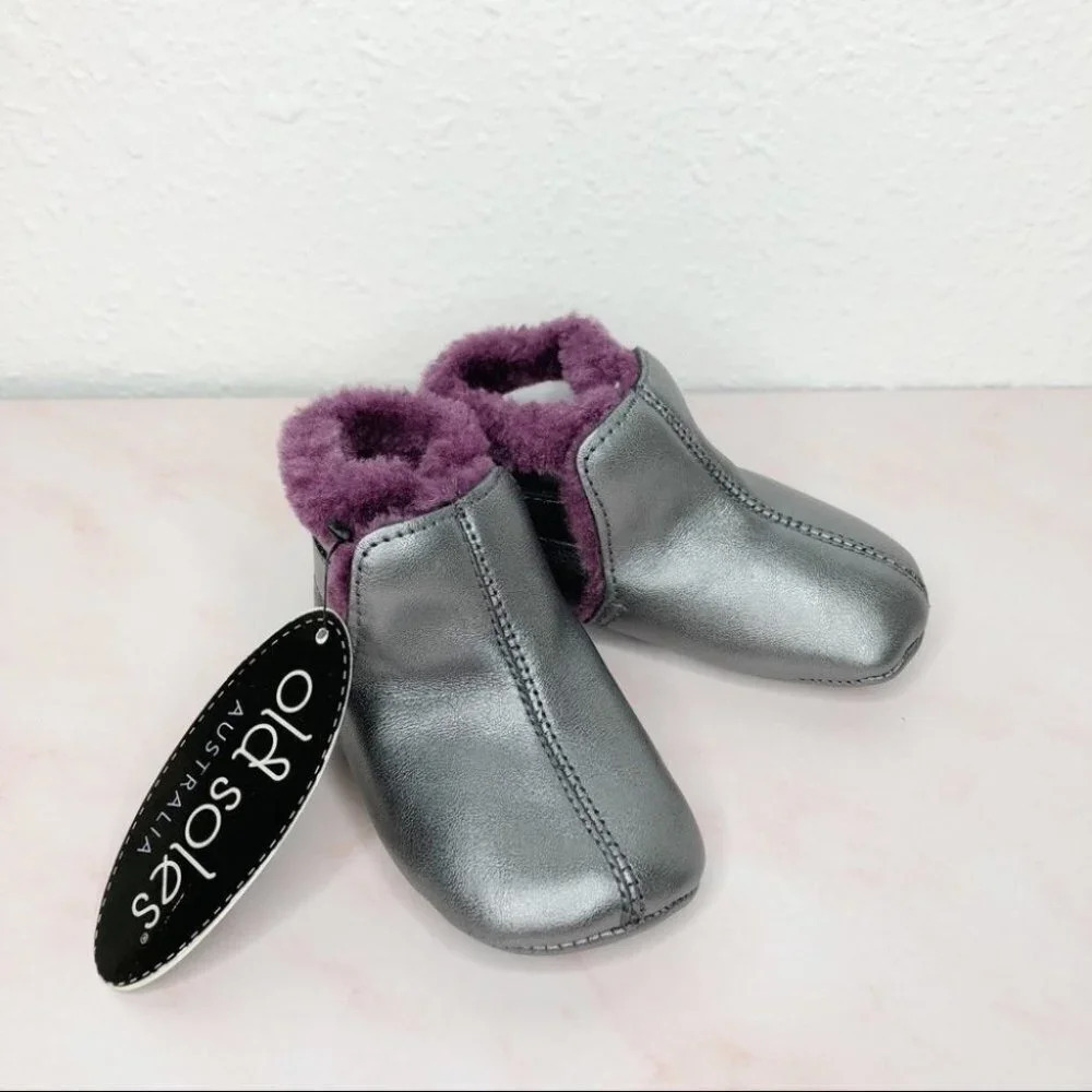NWT Old‎ Soles crib shoes polar boot silver w/ purple fleece size 2 infant